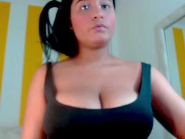 Live sex webcam photo for chelse-aryans #269183784