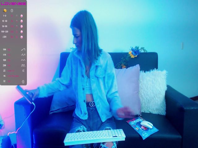 Live sex webcam photo for Silvana_21_ #269203610
