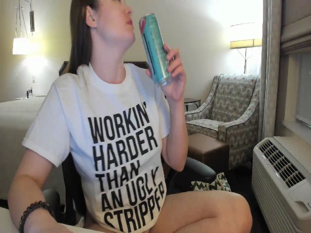 Live sex webcam photo for Serina_ #269186481