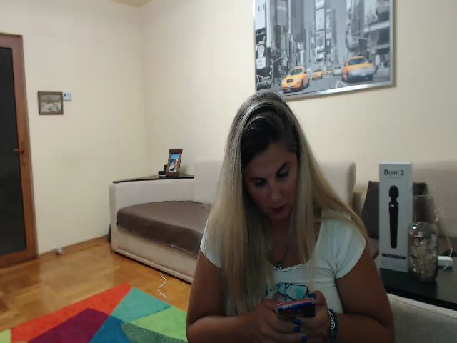 Live sex webcam photo for Just4you_sexy #269200676
