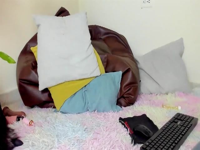 Live sex webcam photo for AvaJones_milf #269186120