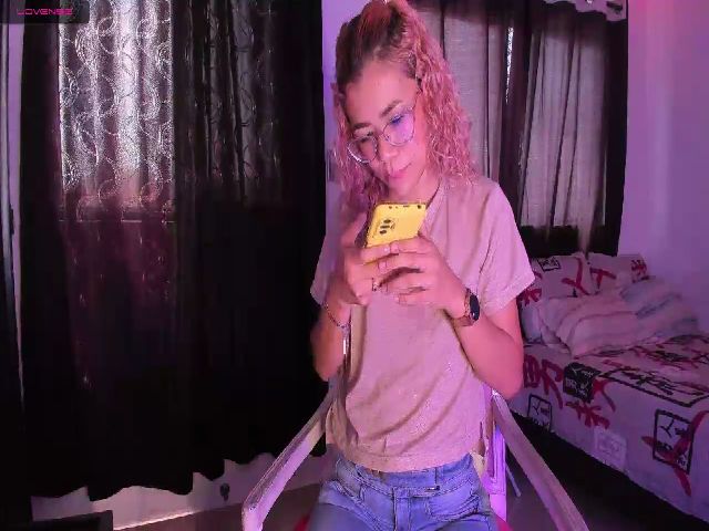 Live sex webcam photo for Johabennet_ #269196712