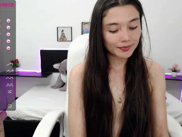 Live sex webcam photo for sol-naughty #269183344