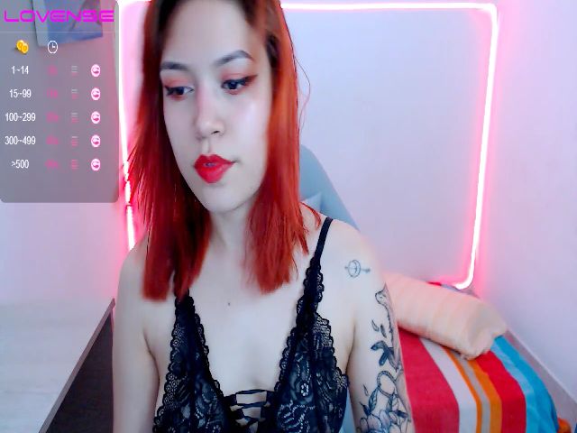 Live sex webcam photo for Jade_27 #269184384