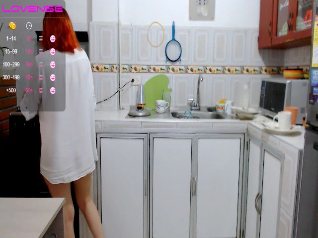 Live sex webcam photo for Jade_27 #269196915