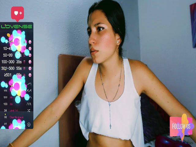 Live sex webcam photo for Emma_18x #269203804