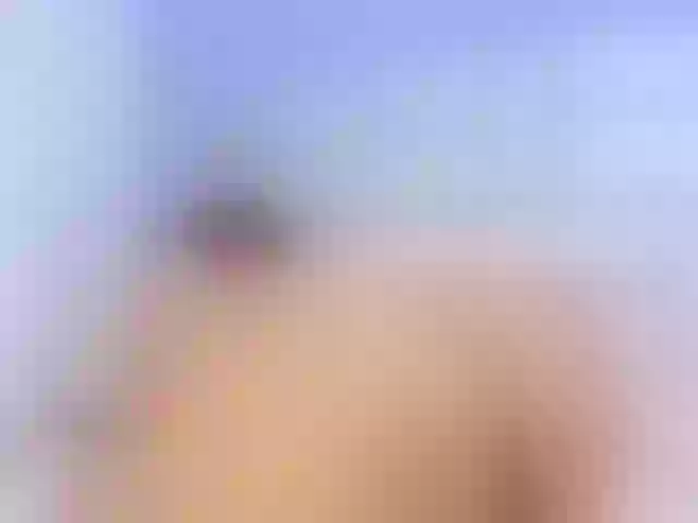 Live sex webcam photo for RoseValcke #269198246
