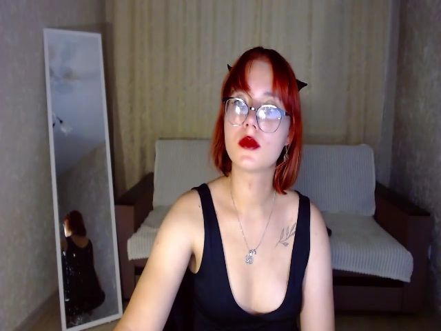 Live sex webcam photo for Star_Laura #269201944
