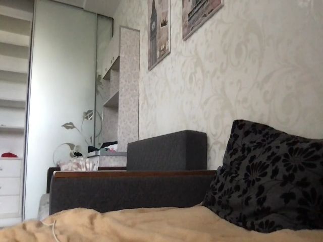 Live sex webcam photo for Littlelena18 #269191734