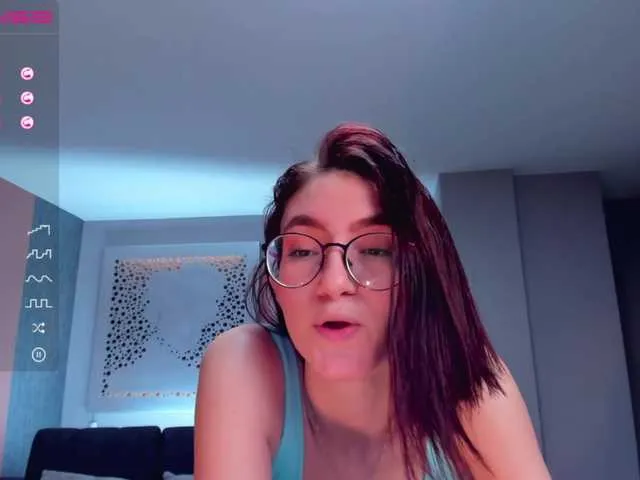 Live sex webcam photo for CaseyBloom #269193556