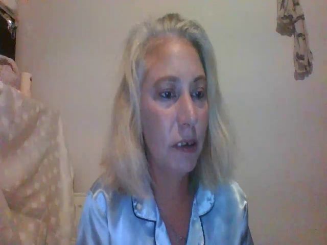 Live sex webcam photo for XxMommaKxX #269200644