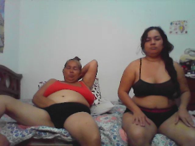 Live sex webcam photo for girlbigass175 #269185571