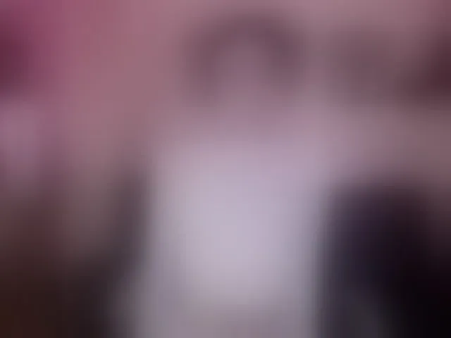 Live sex webcam photo for marianasan- #269198836