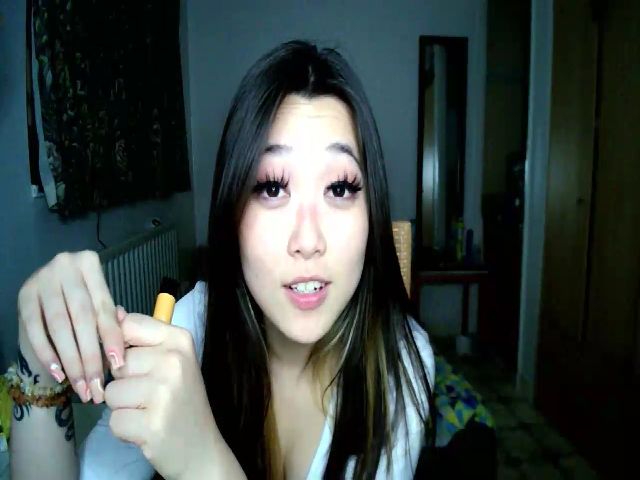 Live sex webcam photo for Little_Fox2 #269203539