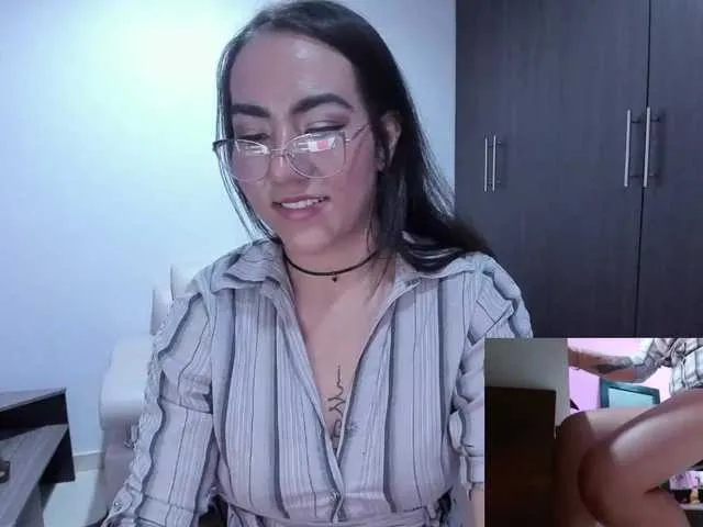 Live sex webcam photo for Sofi-Martinez #269199340