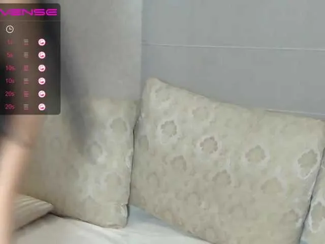 Live sex webcam photo for MilenaStarX #269204213