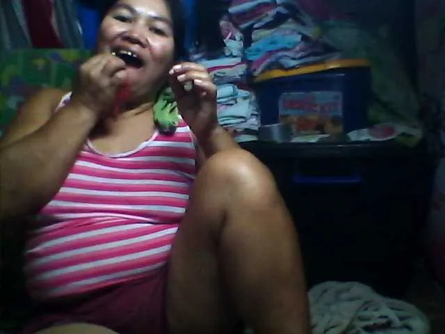 Live sex webcam photo for princess4uxx #269221616