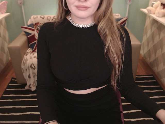Live sex webcam photo for AvaHealthy #269215845