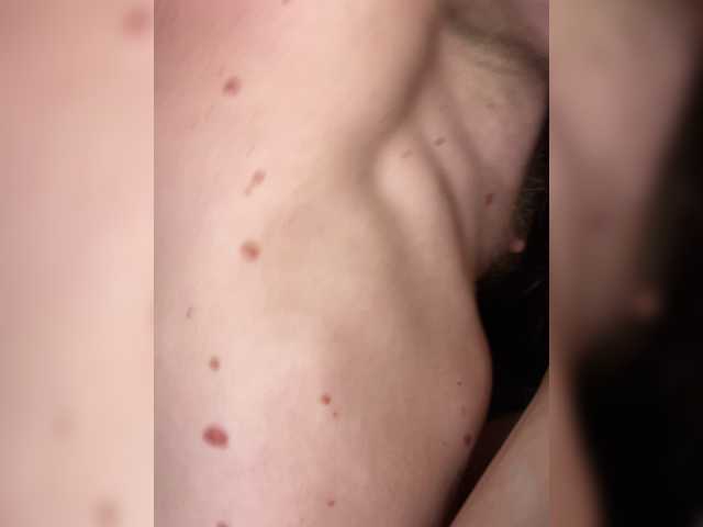 Live sex webcam photo for Esagee #269214924