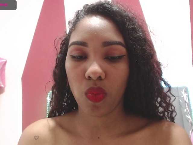 Live sex webcam photo for blaackmoon #269210410