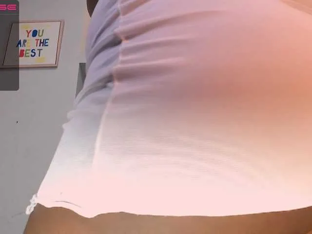 Live sex webcam photo for Agatha-69 #269215319
