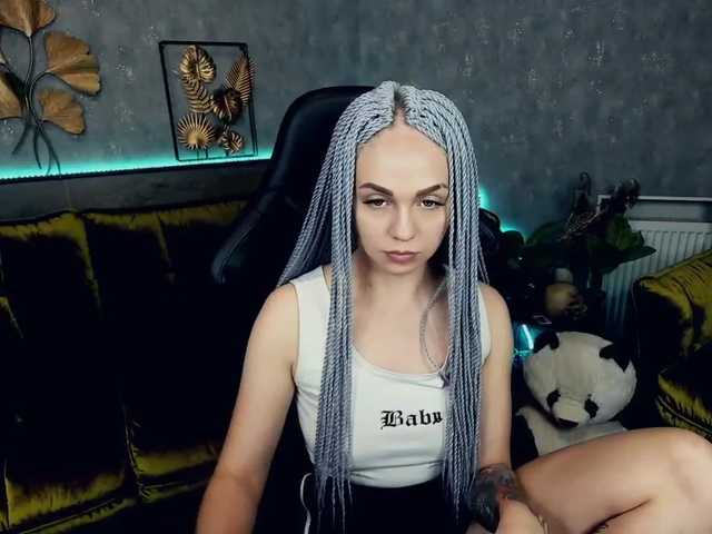 Live sex webcam photo for SkyEyesss #269220686