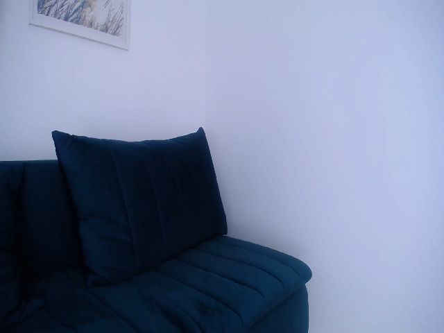 Live sex webcam photo for call_me_em #269211675