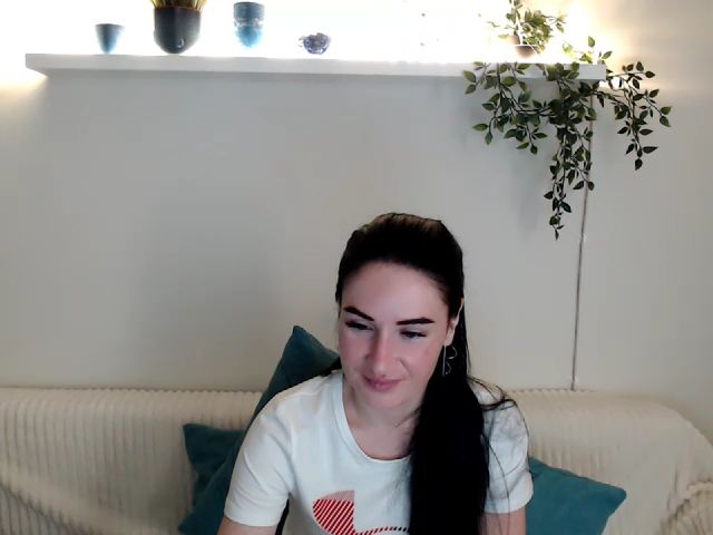 Live sex webcam photo for Lilly_Shine #269212100