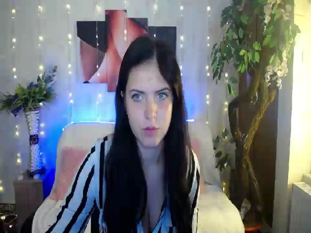 Live sex webcam photo for Antonia_W_ #269212994