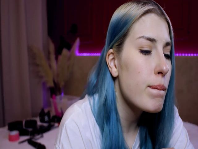 Live sex webcam photo for Purple_Foxy #269207166