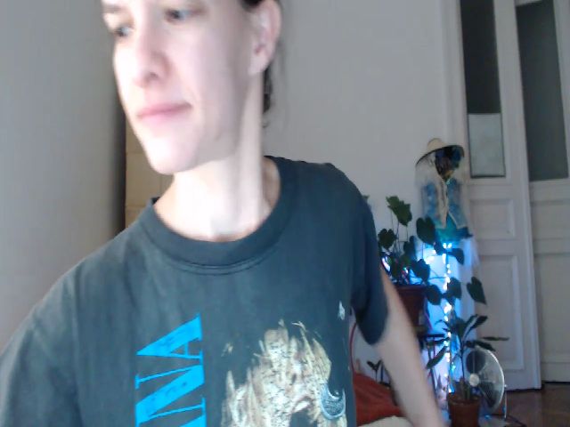 Live sex webcam photo for PetitePinkie #269225573