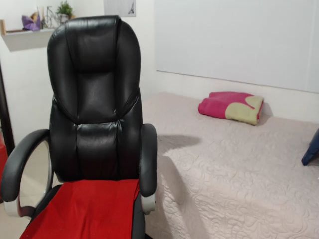 Live sex webcam photo for Abba_smith #269212518