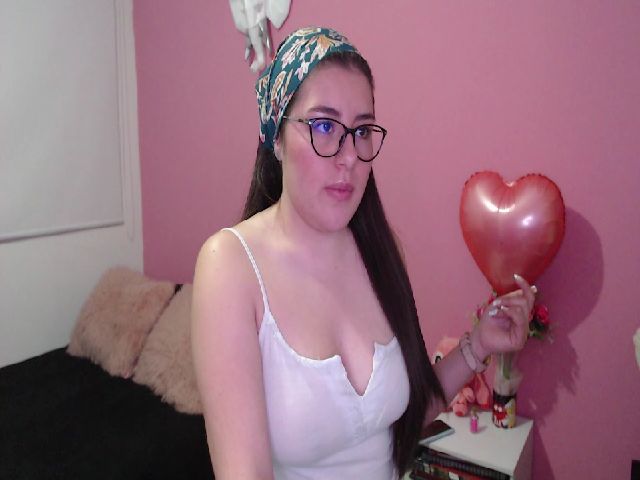 Live sex webcam photo for Frida_porn #269206116