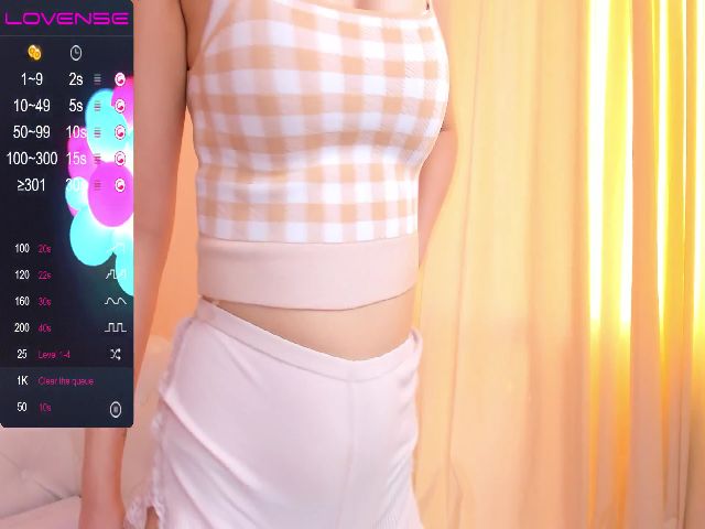 Live sex webcam photo for LinYaoKiss #269215926