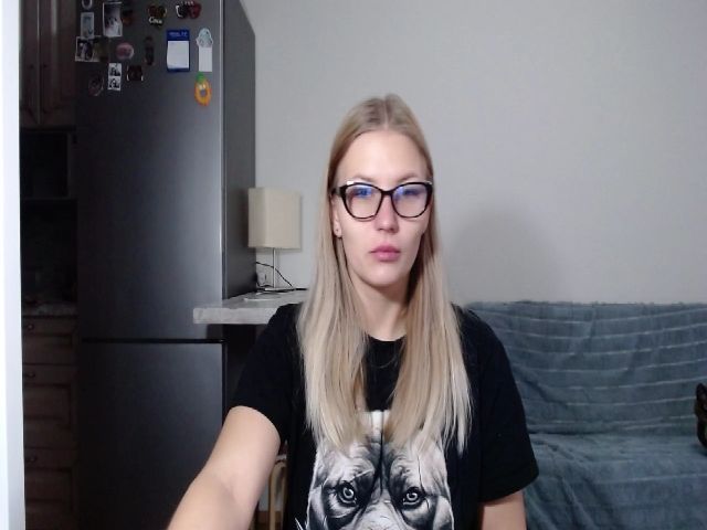 Live sex webcam photo for UrBlack_Kitty #269207779