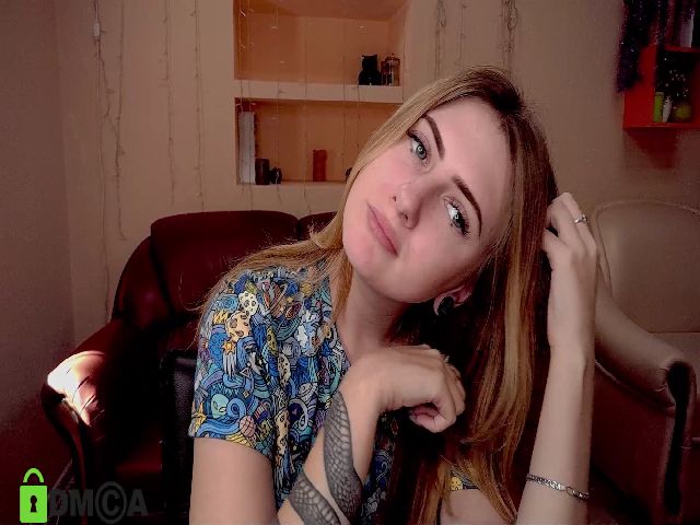 Live sex webcam photo for PrincesSnake #269211897