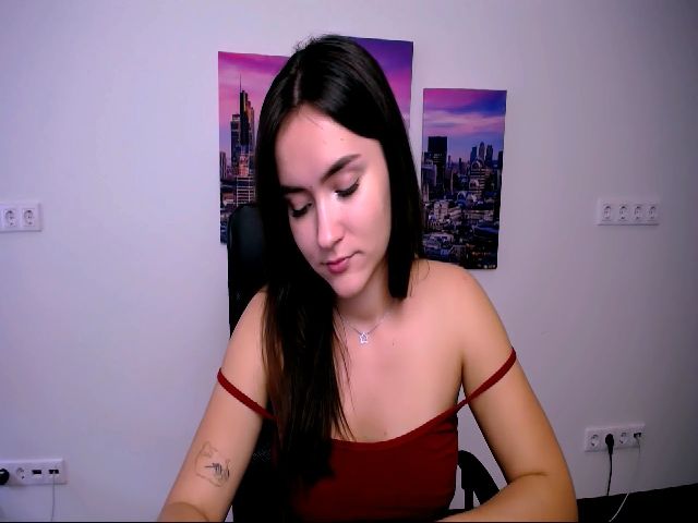 Live sex webcam photo for MellidaDeus #269216808