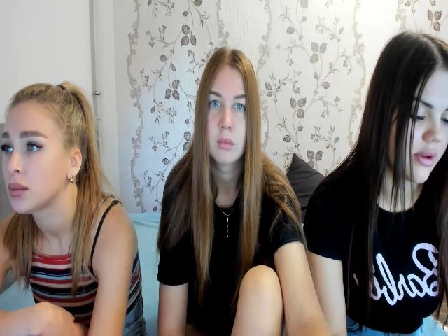 Live sex webcam photo for SweeetBerrry #269211566