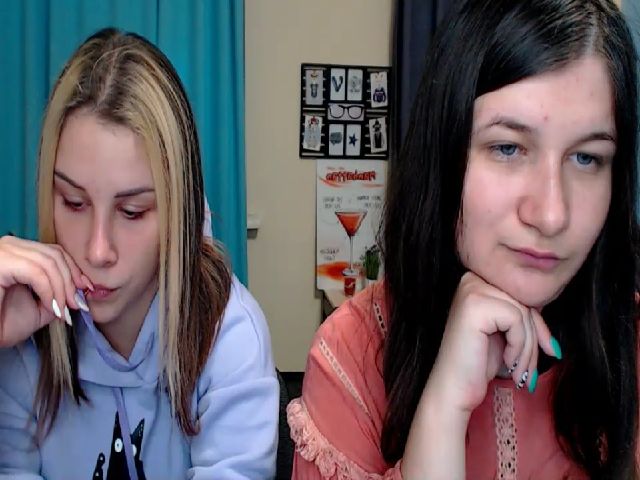 Live sex webcam photo for PolliMilk #269209869