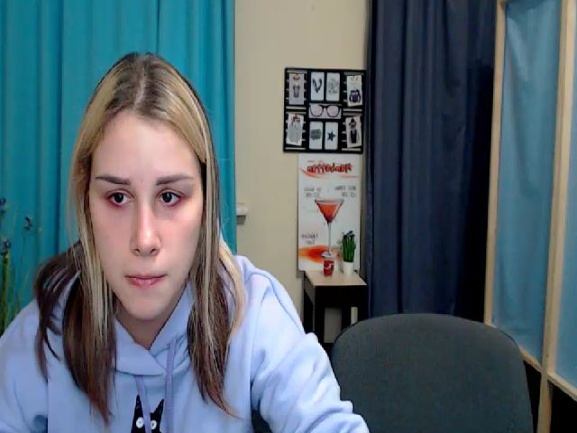 Live sex webcam photo for PolliMilk #269212143