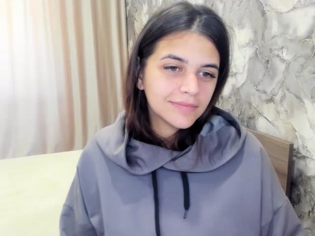 Live sex webcam photo for LexyDavis #269209177