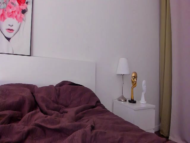 Live sex webcam photo for Lanie__Love #269222113