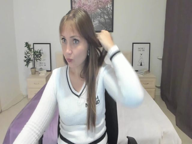 Live sex webcam photo for SharlottaTis #269217852