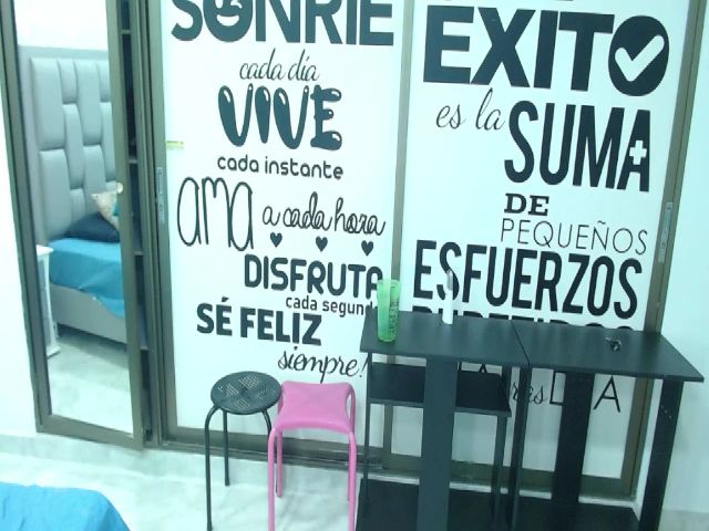 Live sex webcam photo for Spicysweet96 #269207509