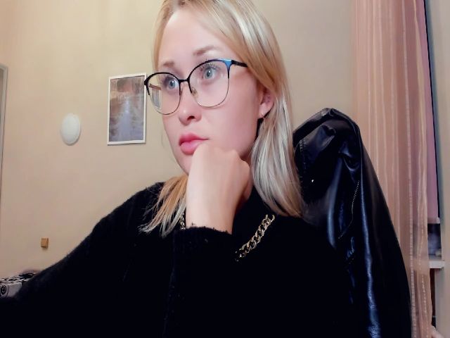 Live sex webcam photo for Mistress_Eva_ #269223648