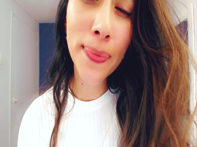 Live sex webcam photo for anniesclub #269206922