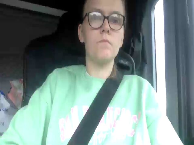 Live sex webcam photo for SexyHotSlut3 #269217704
