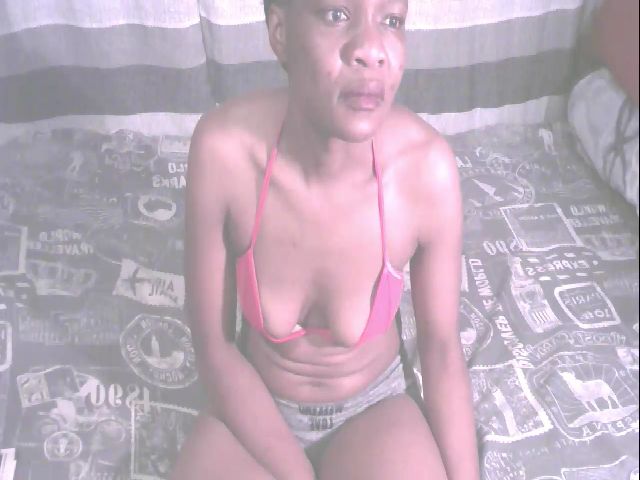 Live sex webcam photo for Sexybooty85 #269207630