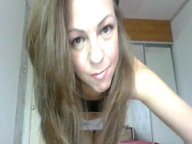 Live sex webcam photo for PrettyPopka #269217683
