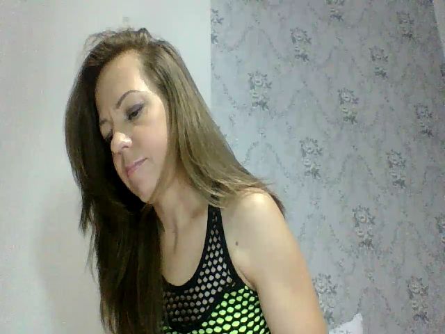 Live sex webcam photo for PrettyPopka #269223355